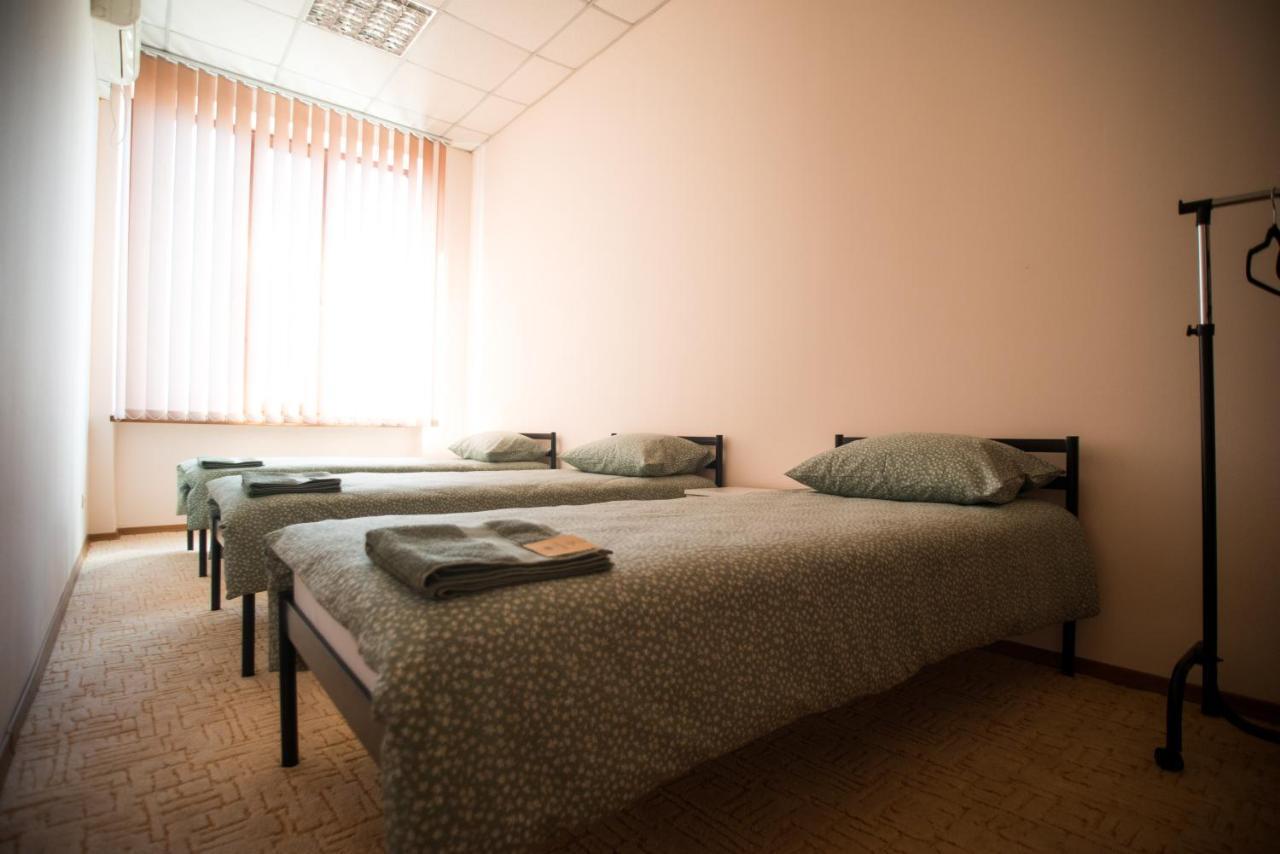 Si-Yo Hostel Uzhhorod Exterior photo